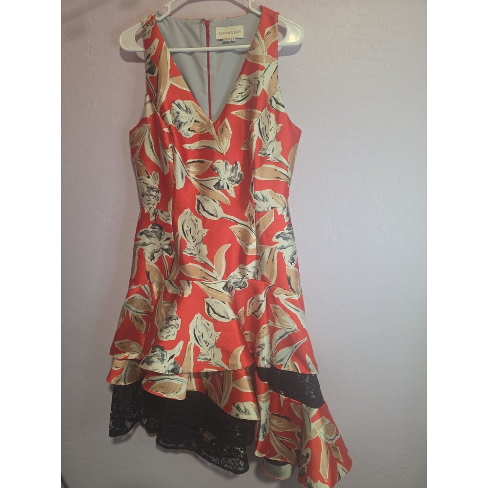 Sachin & Babi Red Floral V-Neck Sleeveless Dress Ruffle Hem Size 8